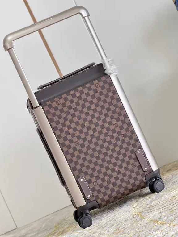 Aaa replica ru Louis HORIZON 55 Vuitton 0609
